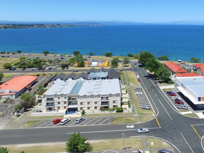 Relax On Roberts - Taupo Holiday Home المظهر الخارجي الصورة