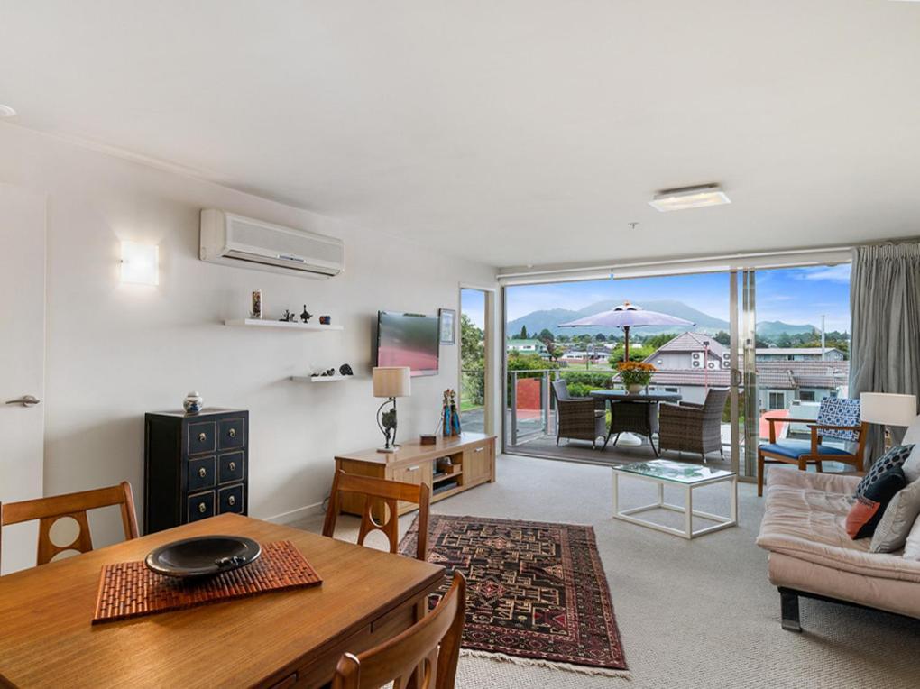 Relax On Roberts - Taupo Holiday Home المظهر الخارجي الصورة